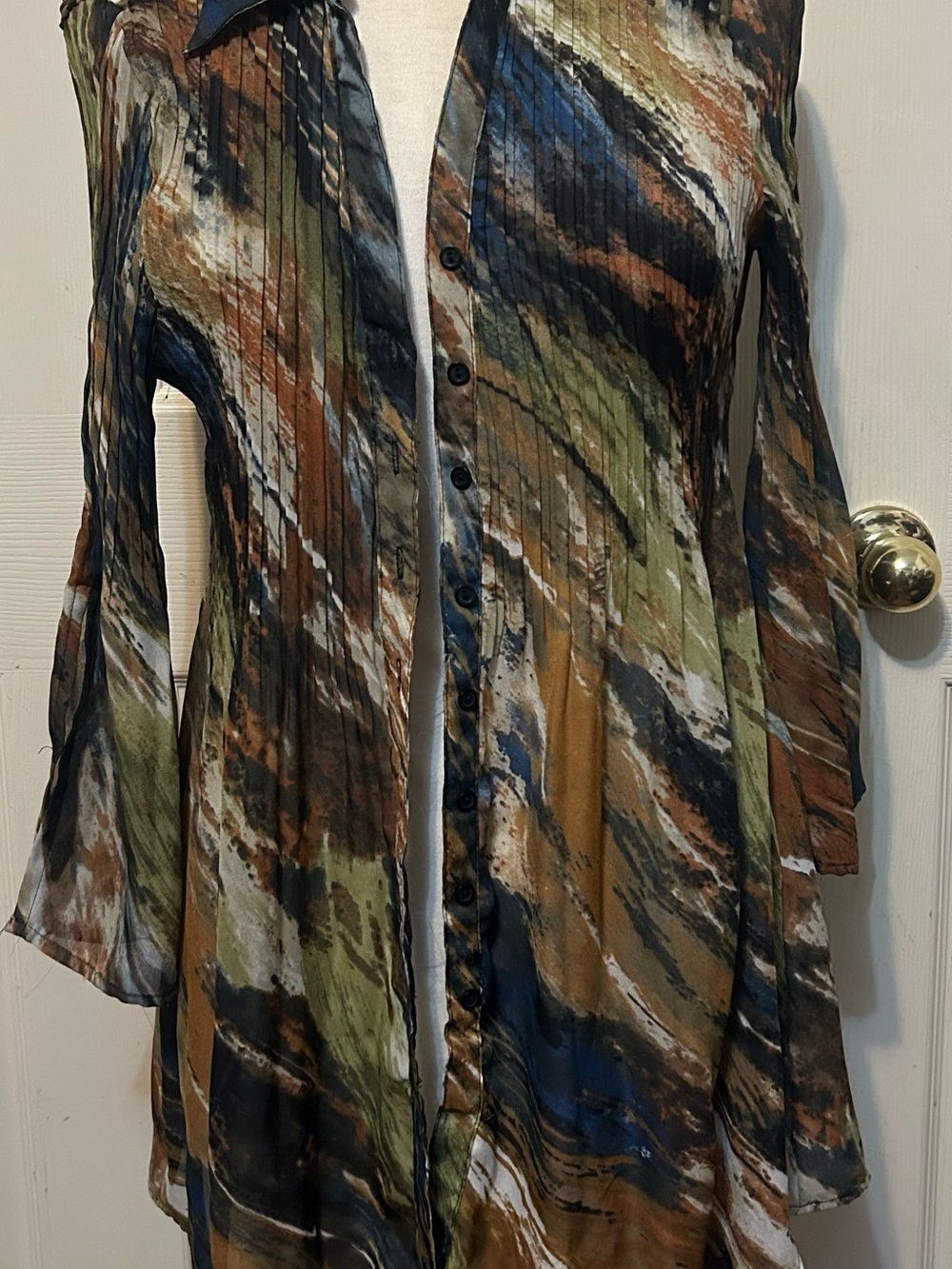 Allison Taylor Multicolor Abstract Pleated Button-Down Shirt